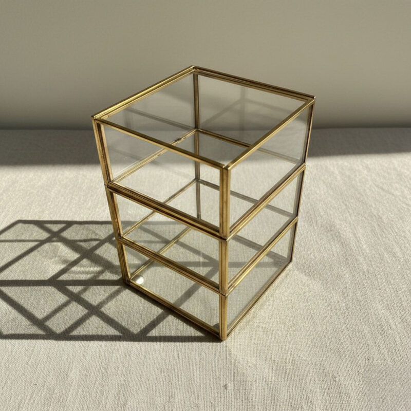 The Vertical Clarity" 3-Tier Vault